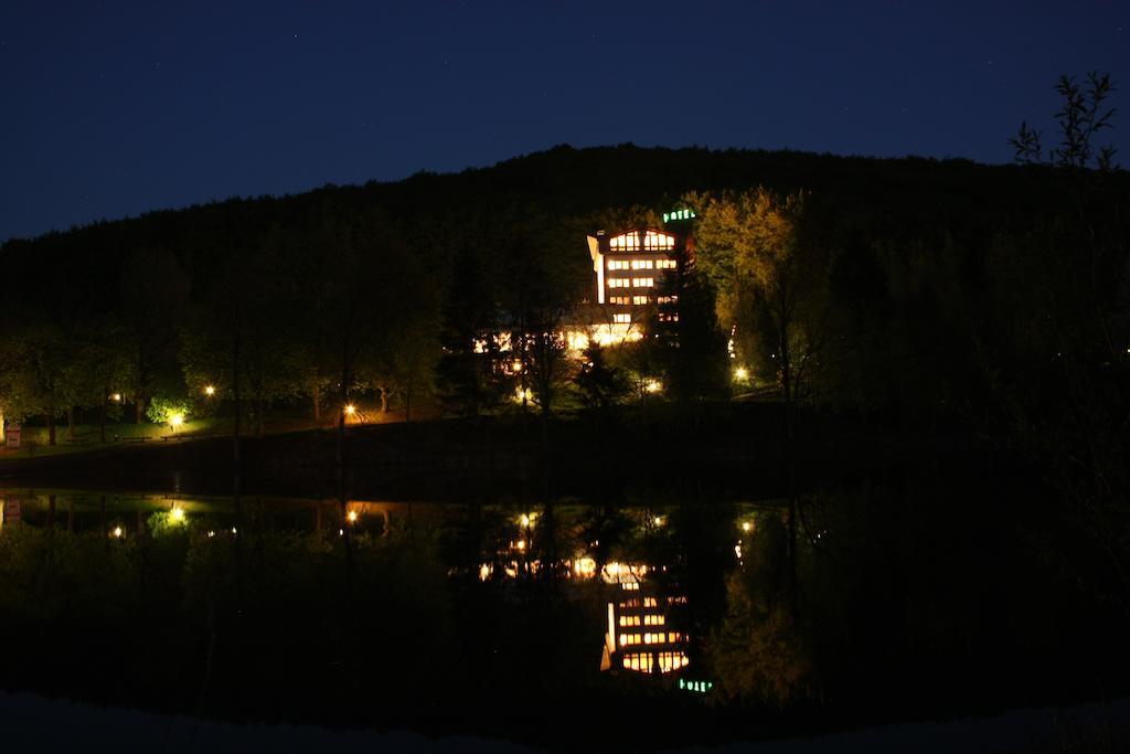 Hotel Reifenstein Kleinbartloff Exterior foto